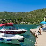 Seagull - Waterfont With Sunbeds! Unique * Zaton (Dubrovnik-Neretva)
