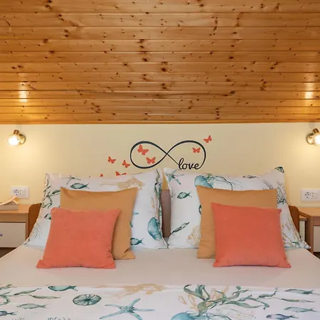 Seagull - Waterfont With Sunbeds! Unique Apartamento Zaton (Dubrovnik-Neretva)