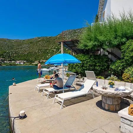 Διαμέρισμα Seagull - Waterfont With Sunbeds! Unique *