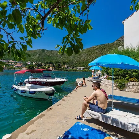 Lägenhet Seagull - Waterfont With Sunbeds! Unique Zaton (Dubrovnik-Neretva)