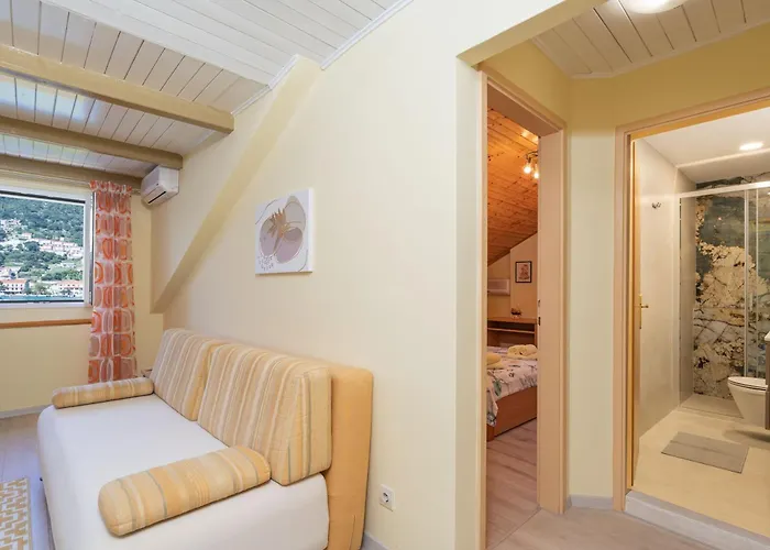 Seagull - Waterfont With Sunbeds! Unique Zaton (Dubrovnik-Neretva)