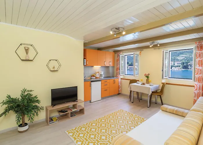 Seagull - Waterfont With Sunbeds! Unique Apartamento Zaton (Dubrovnik-Neretva)