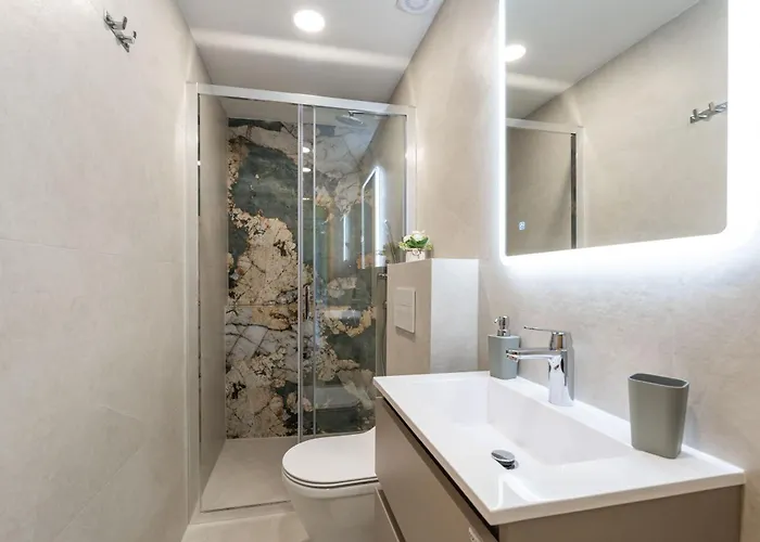 Seagull - Waterfont With Sunbeds! Unique Apartamento *